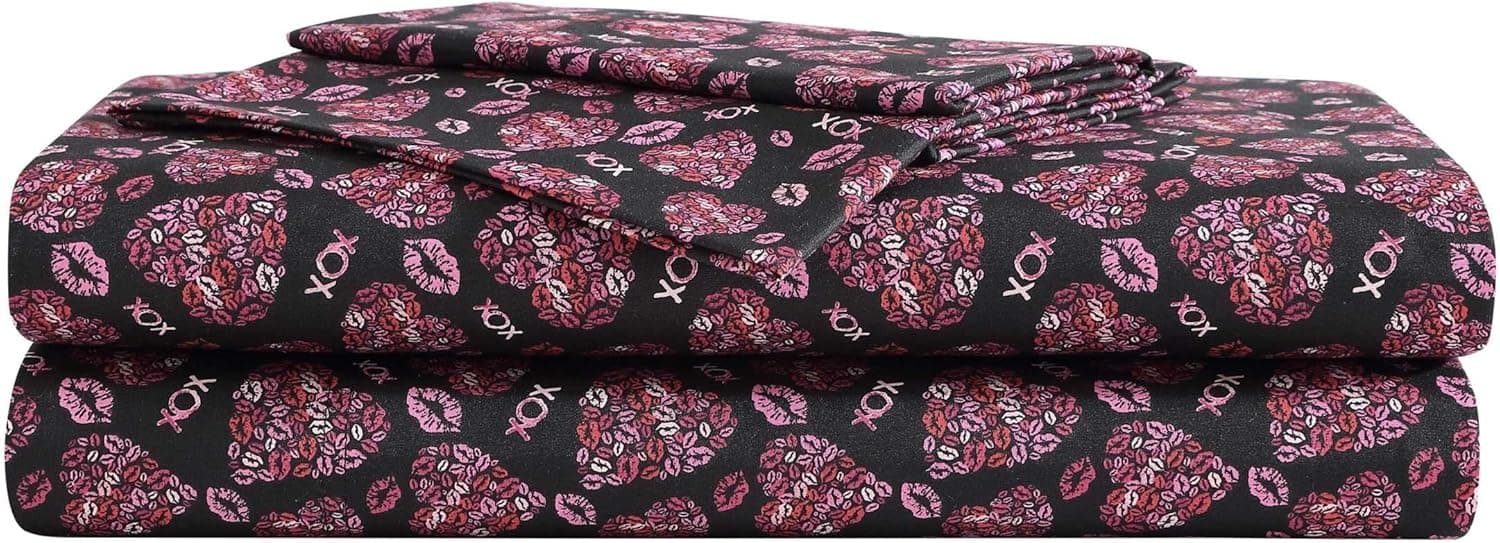Stylish Betsey Johnson Bedding Set - Fade & Wrinkle Resistant