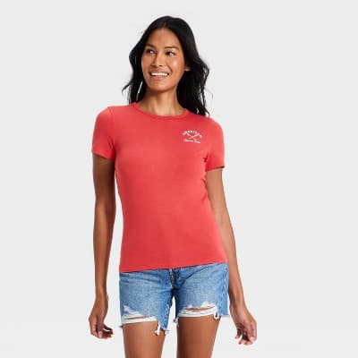 Women's Short Sleeve Graphic T-Shirt - Universal Thread™ Red M