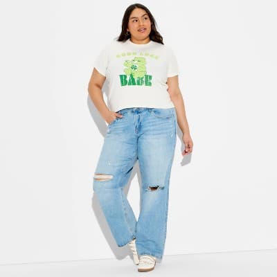 Women's Good Luck Bear Shrunken Short Sleeve Graphic T-Shirt - Cream 2X