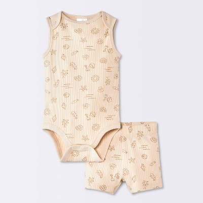 Baby 2pc Seashell Bodysuit and Shorts Set - Cloud Island™ Beige 0-3M