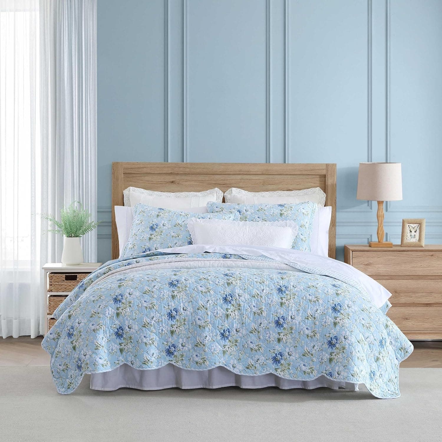 Cozy Peony Garden Blue Quilt Set - King Size