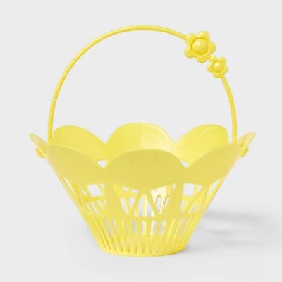 Vintage Plastic Scallop Easter Basket Yellow - Spritz™