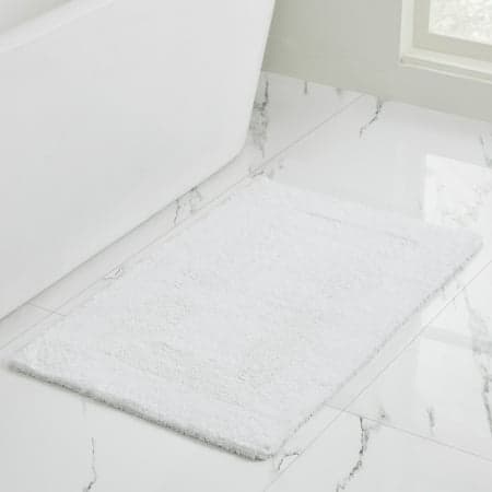 VCNY Home Jessica Solid Bright White Cotton Bath Rug, 20" x 32"