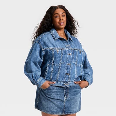 Women's Relaxed Trucker Denim Jacket - Universal Thread™ Medium Wash XXL