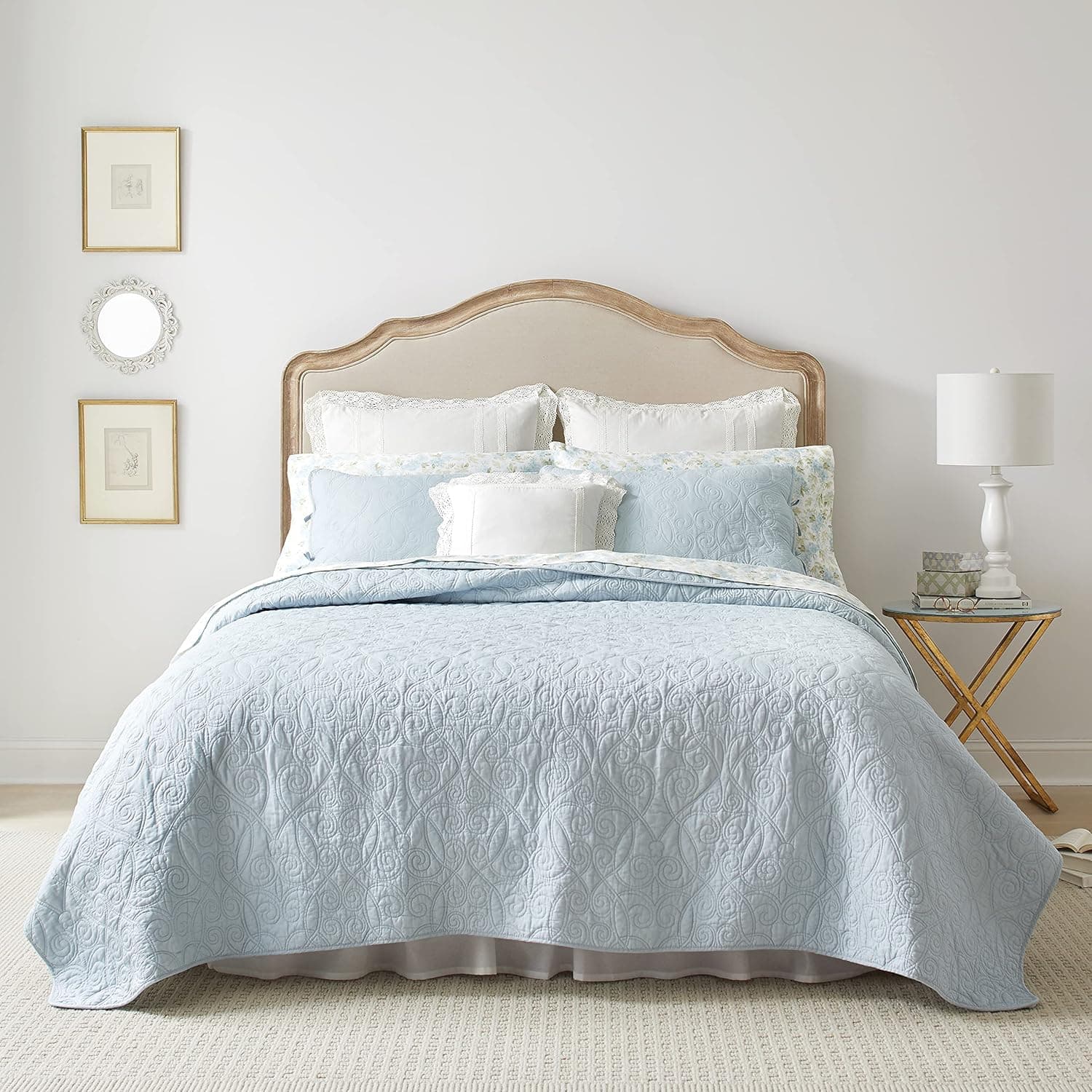 Cozy Felicity Blue Reversible Quilt Set