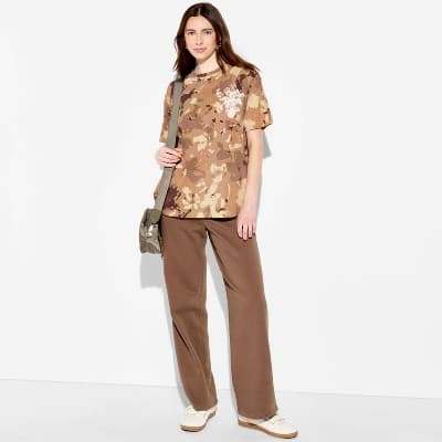 Women's Van Gogh Camo OS Short Sleeve Graphic T-Shirt - Assorted Brown Floral M
