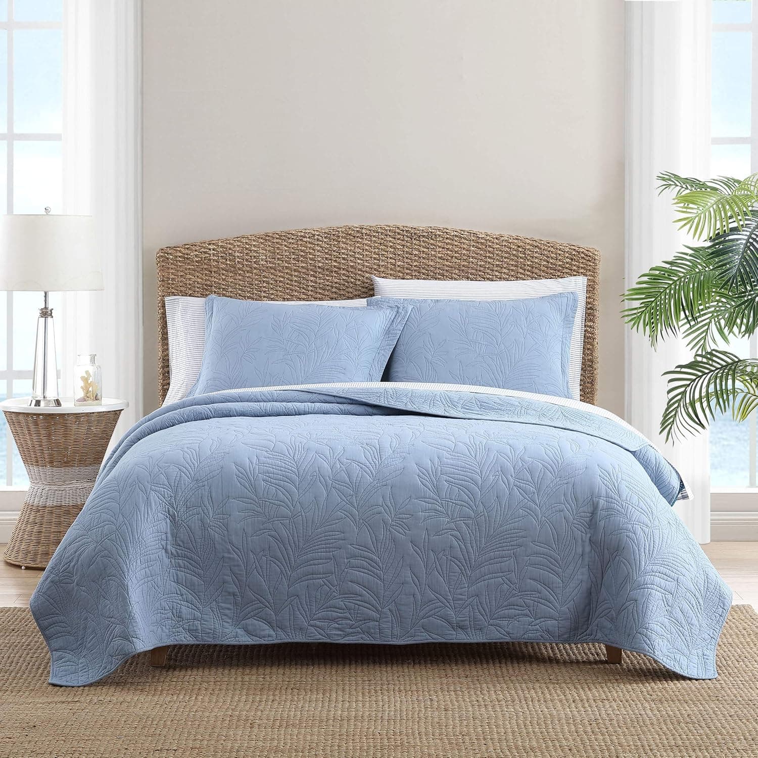 Tommy Bahama - Twin Quilt Set, Soft Cotton Bedding with Matching Sham, Oeko-Tex Certified, Dorm Essentials (Coasta Sera Blue)