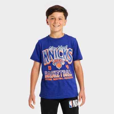 Boys' New York Knicks Oversized Short Sleeve Graphic T-Shirt - M
