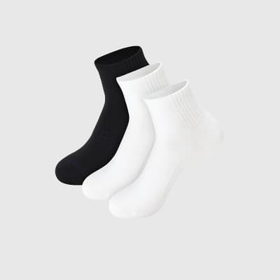 Hanes Women's Moves Premium Seamless Stretch 3pk Ankle Socks - White/Black 5-9: Midweight Knit, Y-Heel Stitching, Arch Support