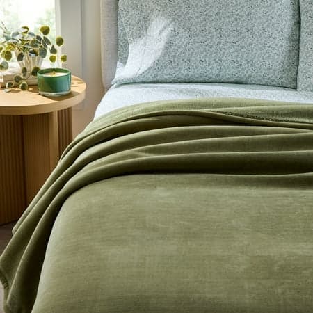 Better Homes & Gardens Wexford Super Soft Luxury Chenille Blanket , Full/Queen Size, Dark Cilantro