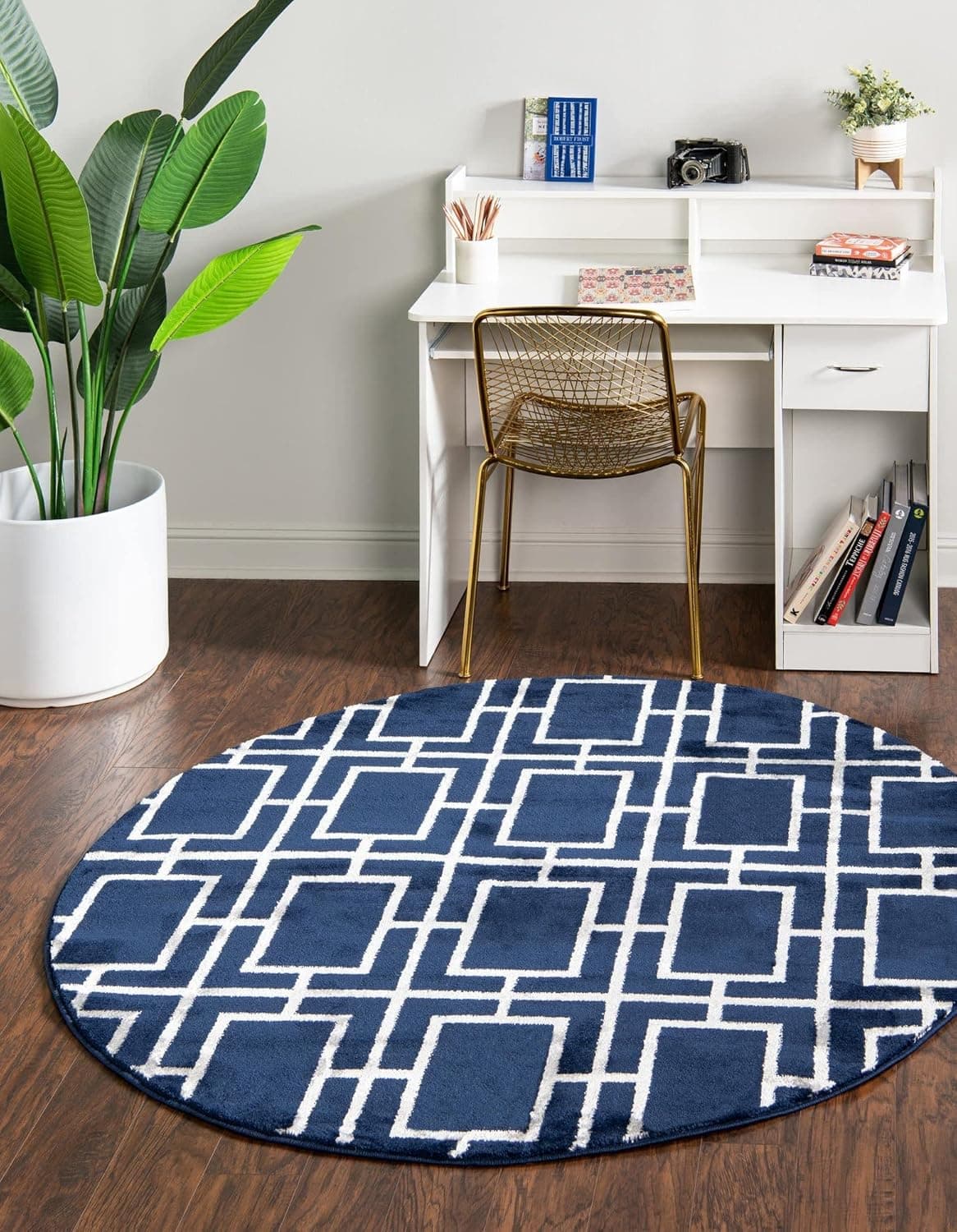 Luxurious Navy Blue & Silver Area Rug - 3' 3" Round