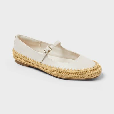 Women’s Bea Flats with Memory Foam Insole - Universal Thread™ 6.5 Cream