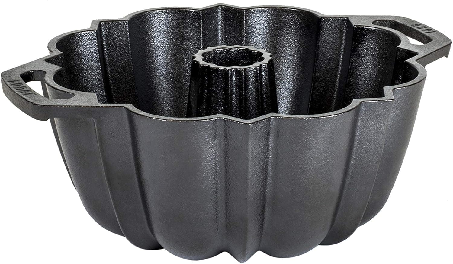 Elevate Your Baking with the Lodge Cast Iron Fluted Cake Pan