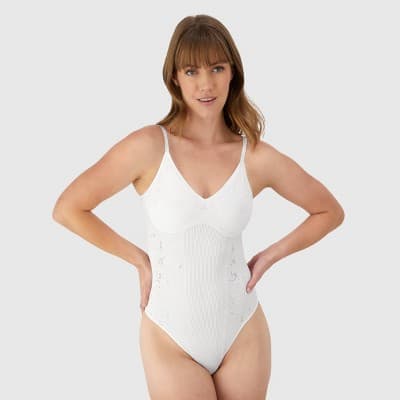 Maidenform Women's Shapewear Seamless Lace Bodysuit with Light Shaping MST008 - White XL: Nylon & Spandex Knit, Pull-On, Waist Slimming