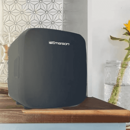Emerson EFC-5001 Portable Mini Fridge Cooler XL, Black