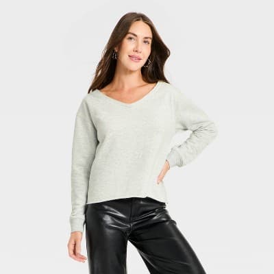 Women's Oversized Sweatshirt - Universal Thread™ Heather Gray M