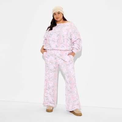 Women's Wide Leg Fleece Graphic Sweatpants - Pink Camo 2X