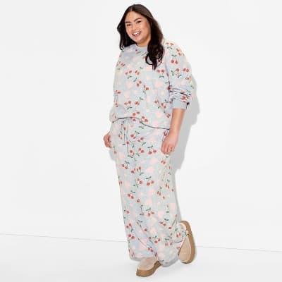 Women's Cherry Heart Fleece Graphic Pullover Sweatshirt - Heather Gray 2X