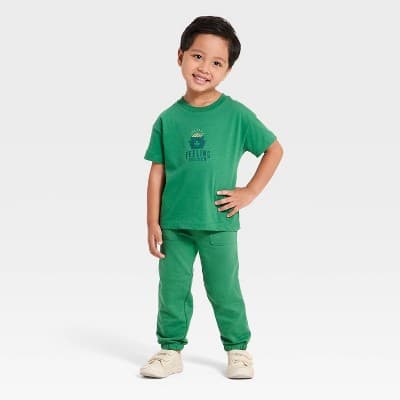 Toddler Boys' St. Patrick's Day 'Feeling Golden' Short Sleeve T-Shirt and Joggers Set - Cat & Jack™ Dark Green 12M