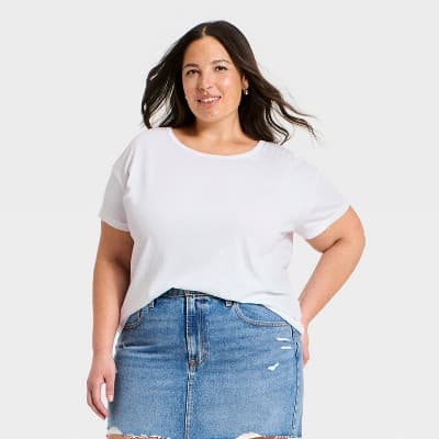 Women's Short Sleeve Crewneck T-Shirt - Universal Thread™ White XXL