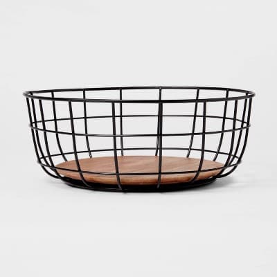 Iron and Mangowood Wire Fruit Basket Black - Threshold™: Round Fruit Holder, Traditional Style, Mango Wood & Iron