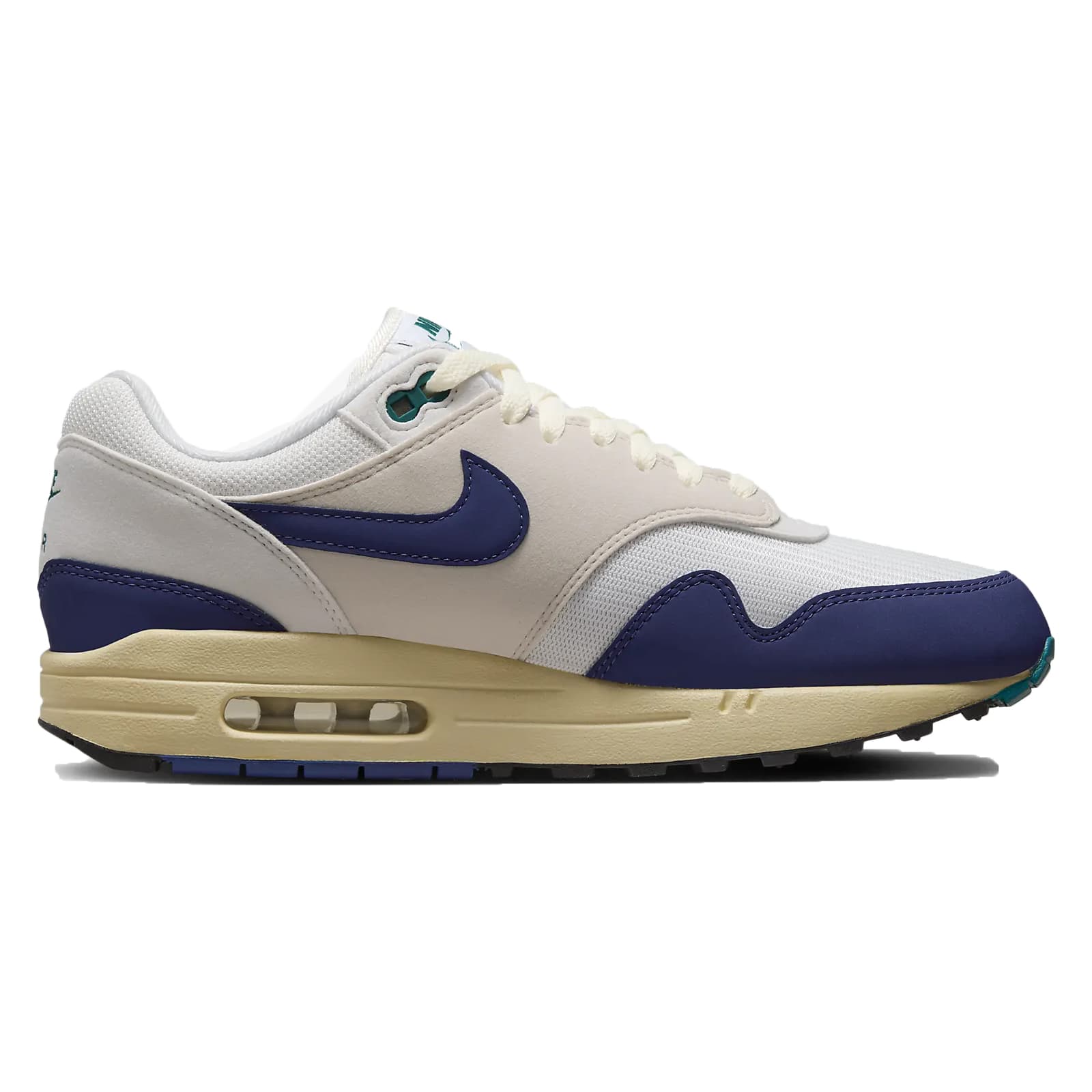 Savings of up to 46% on Nike & Jordan Apparel