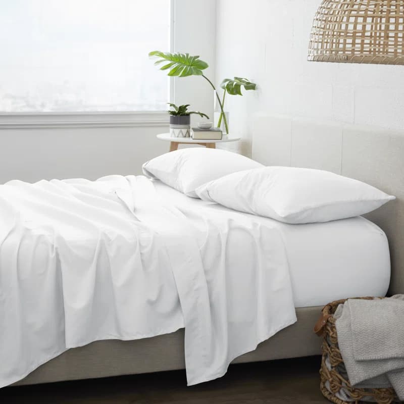 Luxurious 4-Piece Queen Sheet Set at 76% Off