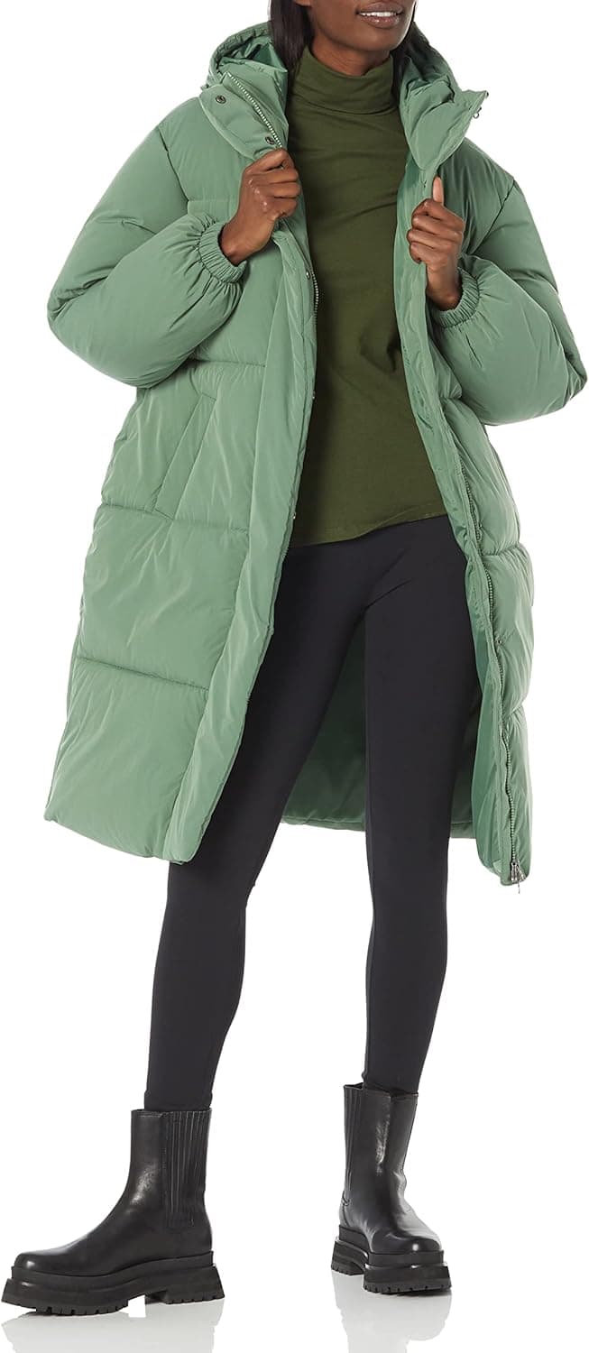 Amazon Essentials Oversized Insulated Puffer Jacket (Plus Sizes)