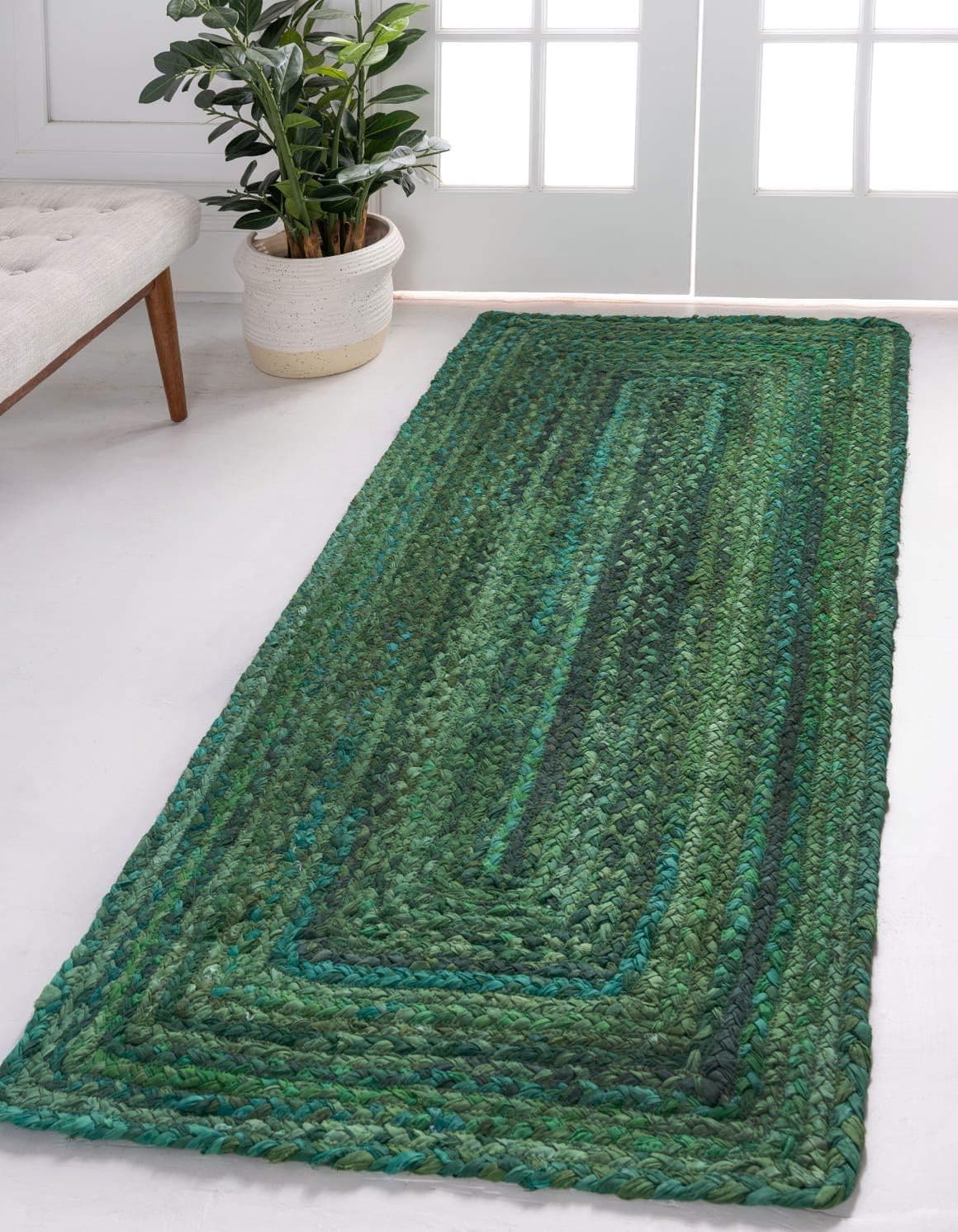 Unique Loom Braided Chindi Collection Area Rug - Layer (2' 6" x 6' 1" Runner, Green/ Hunter Green)